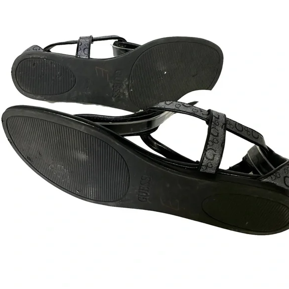 Guess T Strap Buckle Flat Sandals Womens Size 8.5 M - Picture 8 of 8